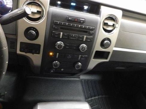 Used 2012 Ford F150 XLT image 32