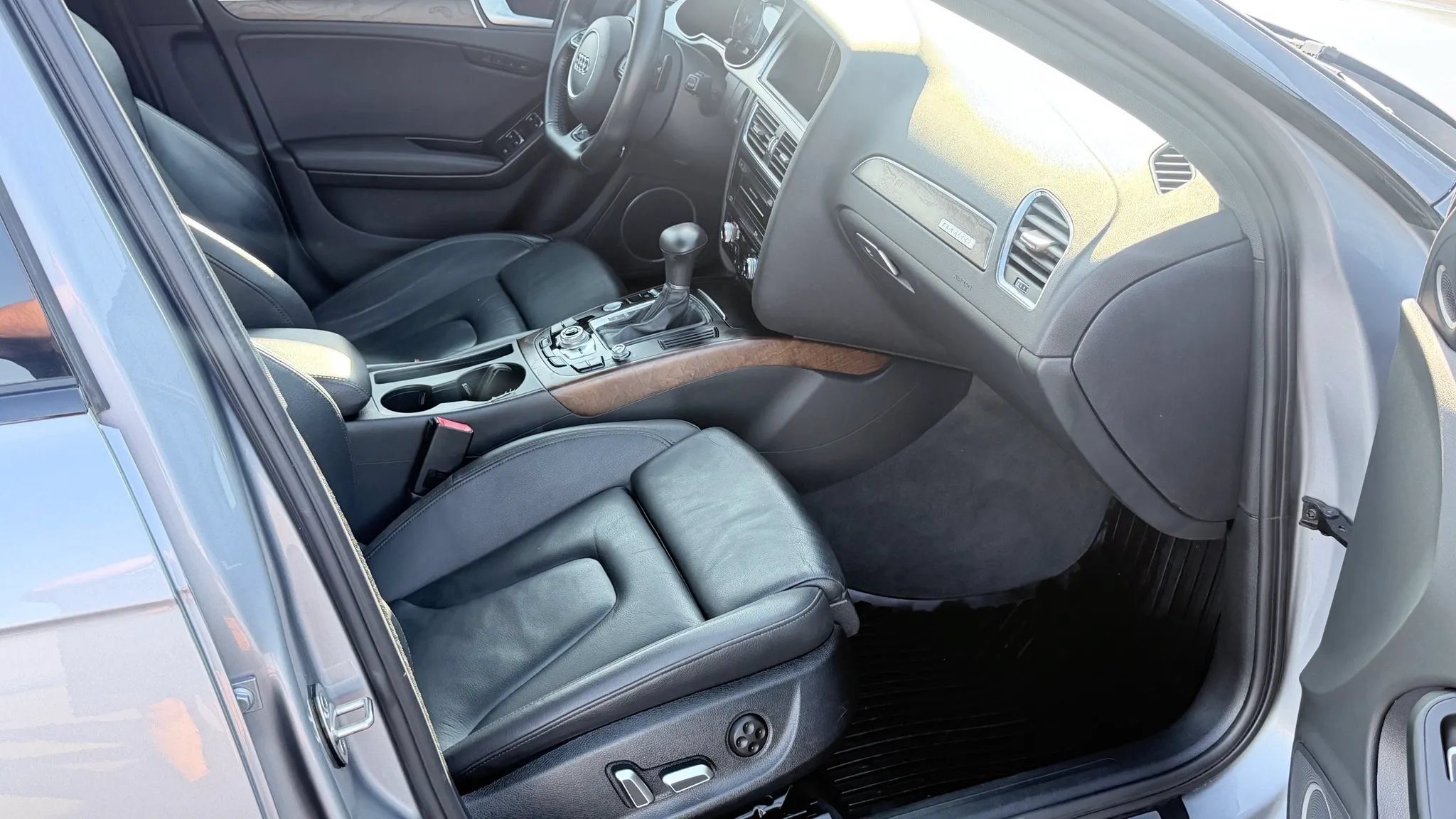 Used 2015 Audi A4 2.0T Premium Plus w/ Technology Package AWD/4WD image 16