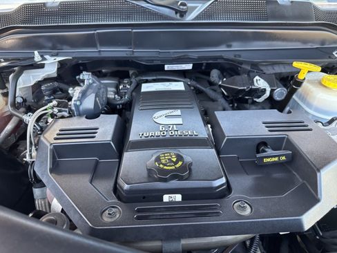 Used 2022 RAM 3500 Limited AWD/4WD image 13