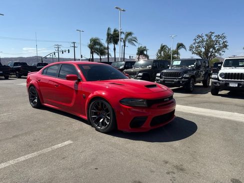 Used 2022 Dodge Charger SRT Hellcat w/ Carbon/Suede Interior Package RWD image 2