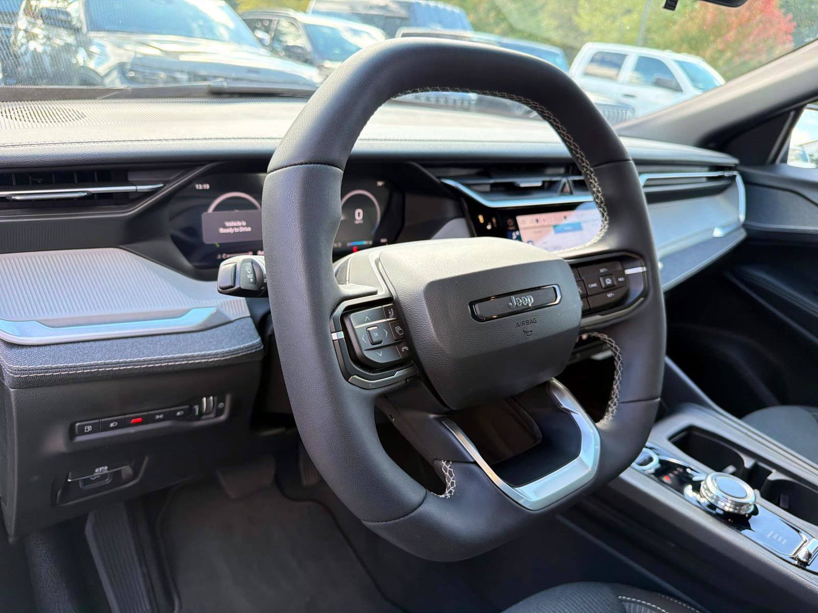 Used 2026 Jeep Cherokee Laredo AWD/4WD image 9