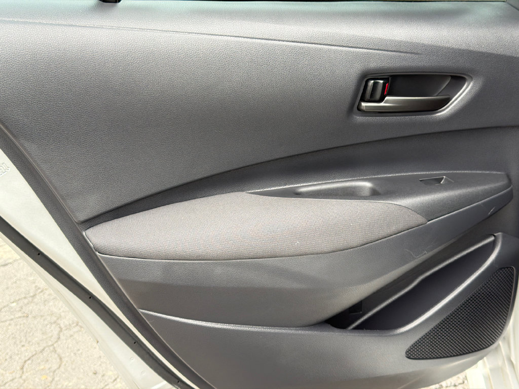 Used 2025 Toyota Corolla LE FWD image 24