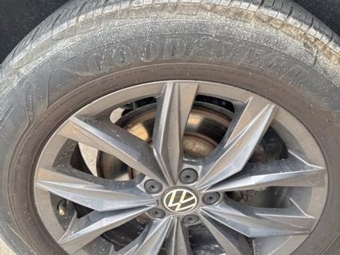 Used 2022 Volkswagen Tiguan SE AWD/4WD image 20