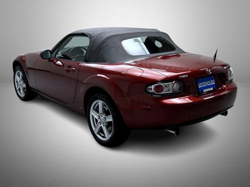 Used 2006 MAZDA MX-5 Miata RWD image 7