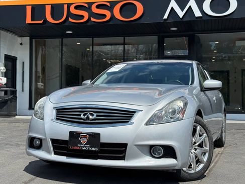 Used 2013 INFINITI G37 Journey w/ Premium Pkg RWD image 1