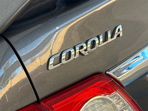 Used 2011 Toyota Corolla S image 9