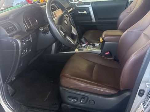 Used 2021 Toyota 4Runner Limited AWD/4WD image 3