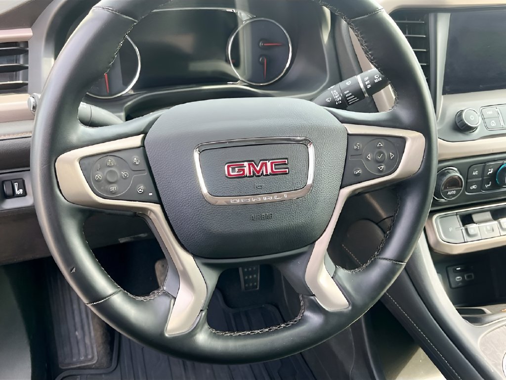 Used 2023 GMC Acadia Denali w/ Black Diamond Edition FWD image 11