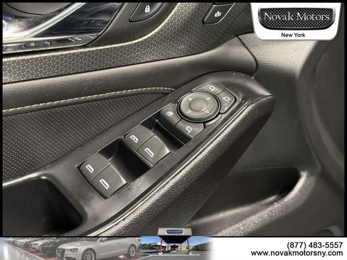 Used 2023 Chevrolet Traverse Premier image 7