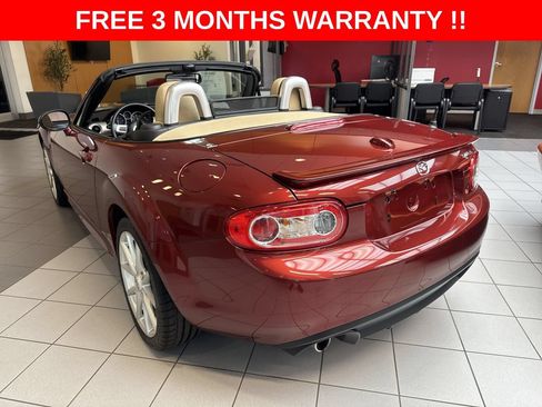 Used 2010 MAZDA MX-5 Miata Grand Touring w/ Premium Pkg RWD image 24
