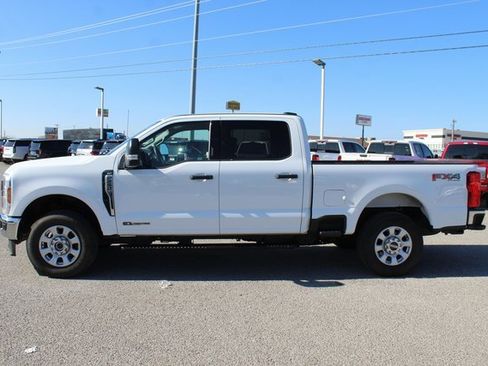 Used 2024 Ford F250 XLT w/ FX4 Off-Road Package image 12