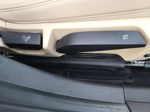 Used 2019 BMW 330i xDrive Sedan image 17