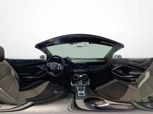 Used 2018 Chevrolet Camaro LT image 27