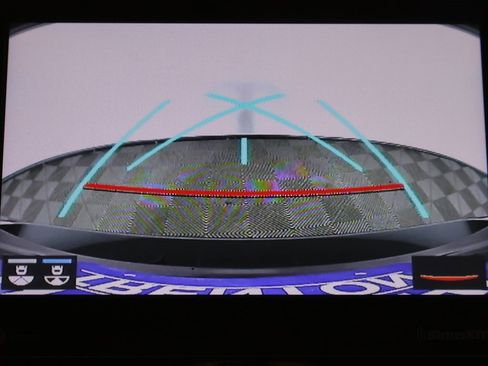 Used 2024 Toyota Camry SE image 39