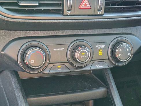 Used 2022 Kia Forte FE image 30