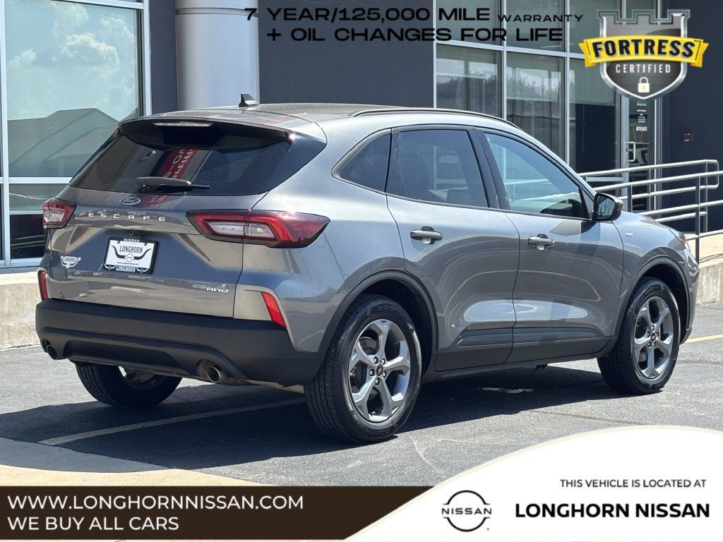 Used 2025 Ford Escape ST-Line Select AWD/4WD image 23