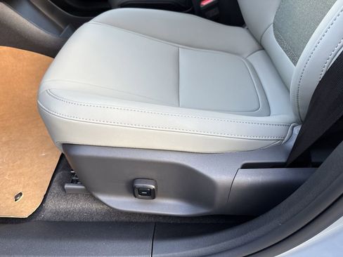 New 2026 Volvo EX30 Cross Country Ultra image 8