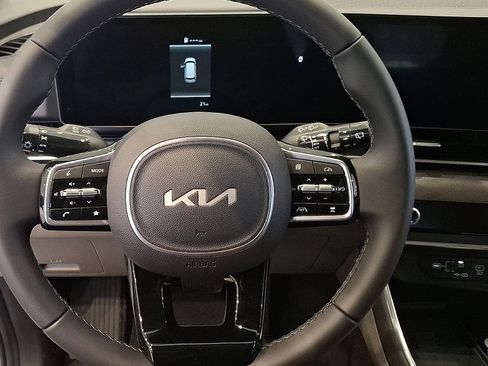 New 2026 Kia Carnival EX FWD image 15