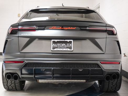 Used 2020 Lamborghini Urus image 43