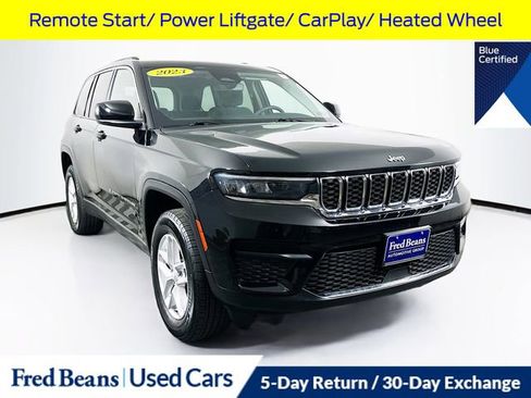 Used 2023 Jeep Grand Cherokee Laredo w/ Luxury Tech Group I AWD/4WD image 1