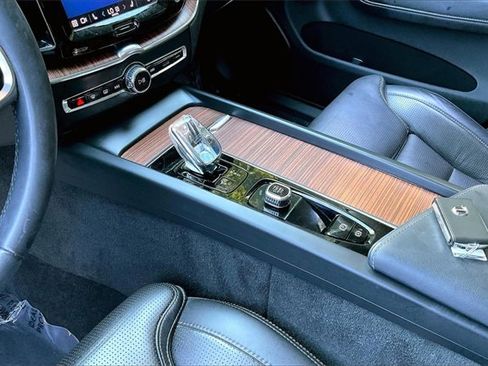 Certified 2023 Volvo XC60 B6 Ultimate image 15