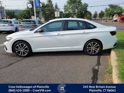 Certified 2023 Volkswagen Jetta Sport FWD image 28