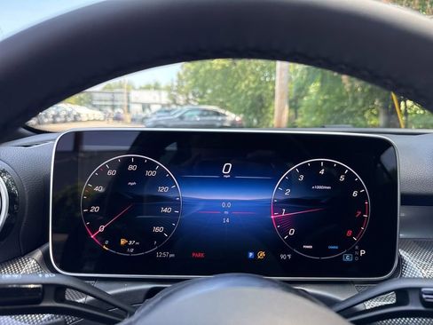 New 2025 Mercedes-Benz C 300 4MATIC Sedan image 9