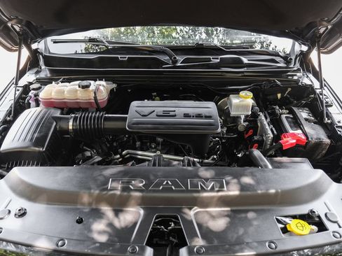 Used 2023 RAM 1500 Big Horn AWD/4WD image 7