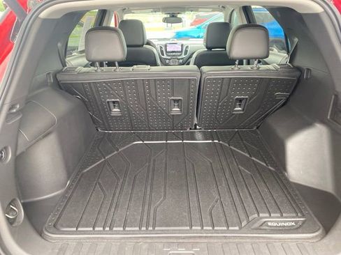 Used 2023 Chevrolet Equinox Premier AWD/4WD image 25