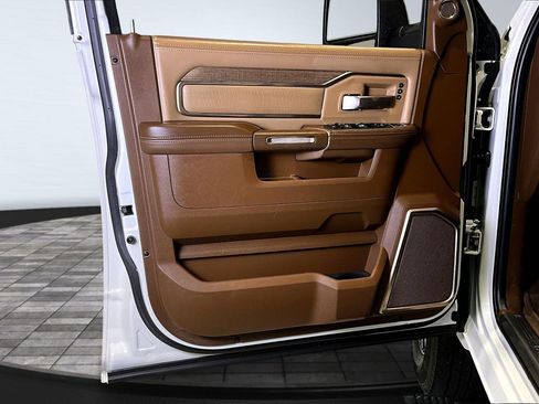 Used 2024 RAM 3500 Limited image 21