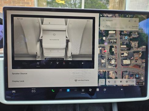 Used 2023 Tesla Model X image 42