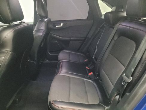 Used 2023 Ford Escape ST-Line image 18