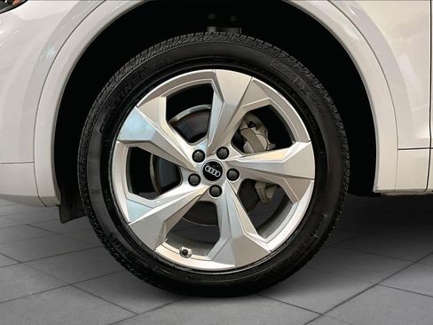 Certified 2023 Audi Q5 2.0T Premium Plus w/ Premium Plus Package image 10