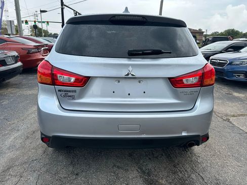Used 2017 Mitsubishi Outlander Sport ES image 5