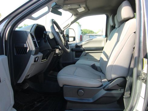 Used 2020 Ford F250 XL w/ STX Appearance Package AWD/4WD image 9