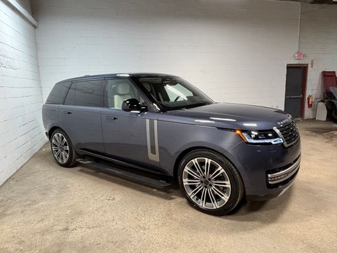 New 2026 Land Rover Range Rover Long Wheelbase SE AWD/4WD image 5