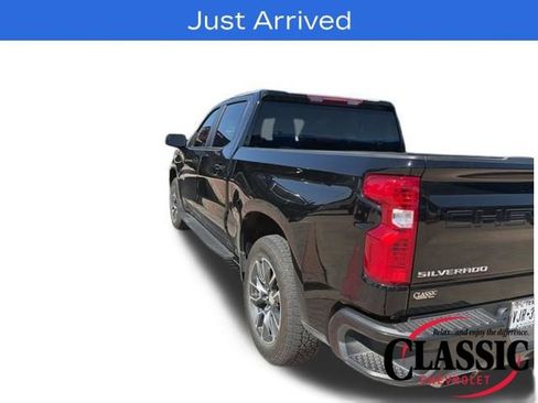 Used 2024 Chevrolet Silverado 1500 LT w/ Z71 Off-Road Package image 7