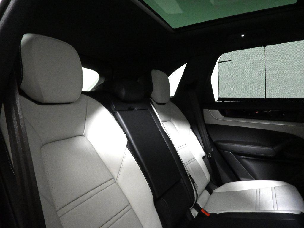 Used 2026 Porsche Cayenne S AWD/4WD image 41