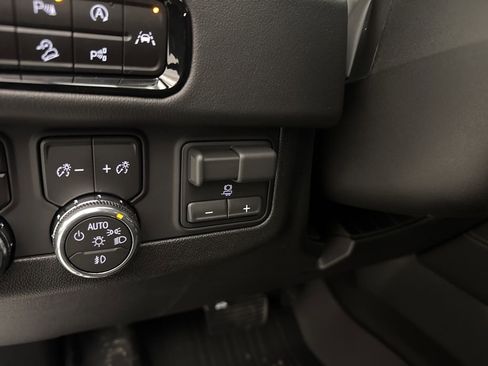 New 2026 GMC Yukon XL Elevation w/ Elevation Premium Package image 30