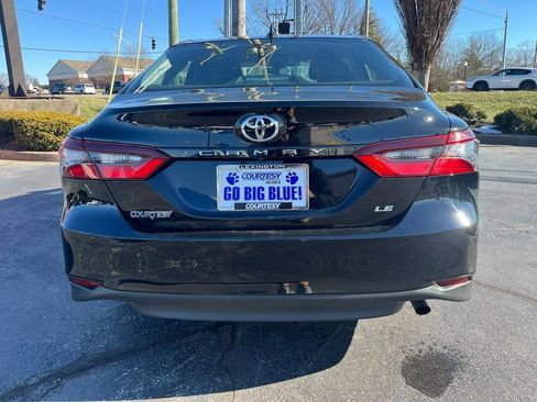 Used 2024 Toyota Camry LE image 6