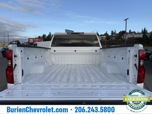 Used 2024 Chevrolet Silverado 2500 LT image 33