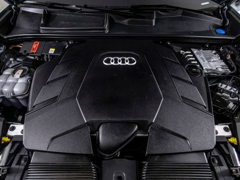 Used 2025 Audi Q8 Prestige image 45