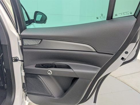 Used 2024 Maserati Grecale GT image 49