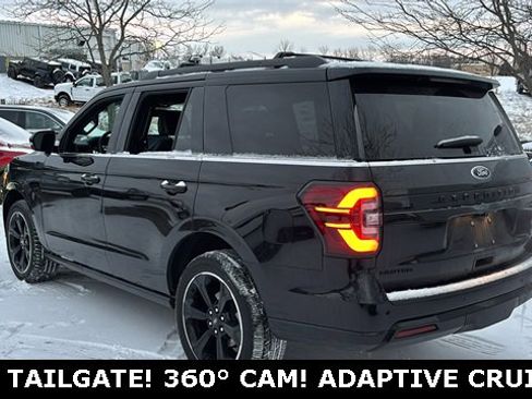 Used 2023 Ford Expedition Limited image 4