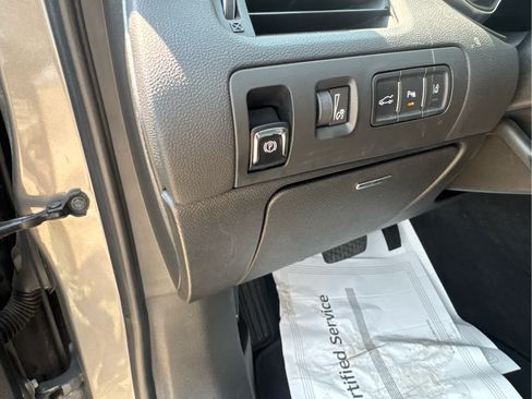 Used 2017 Chevrolet Impala Premier FWD image 24