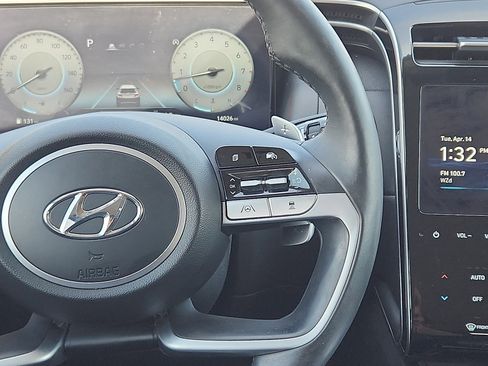 Certified 2023 Hyundai Tucson Limited AWD/4WD image 16