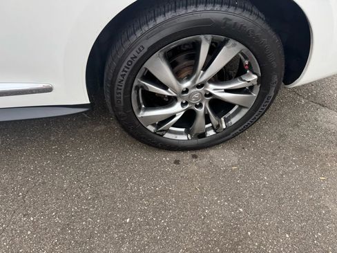 Used 2013 INFINITI JX35 AWD w/ Premium Pkg image 13