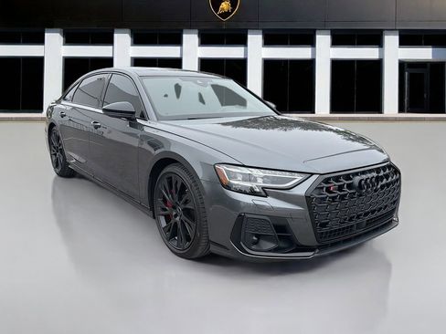 Used 2025 Audi S8 image 7