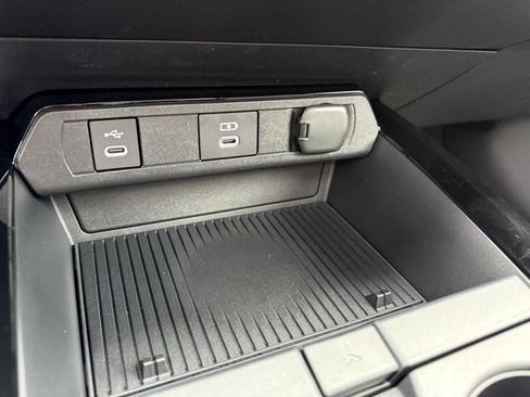 New 2026 Toyota Prius Plug-In Hybrid image 35