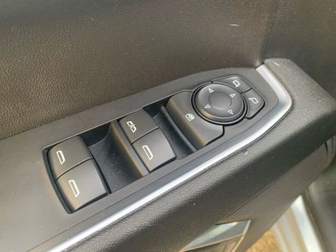 Used 2024 Chevrolet Silverado 1500 LT image 17